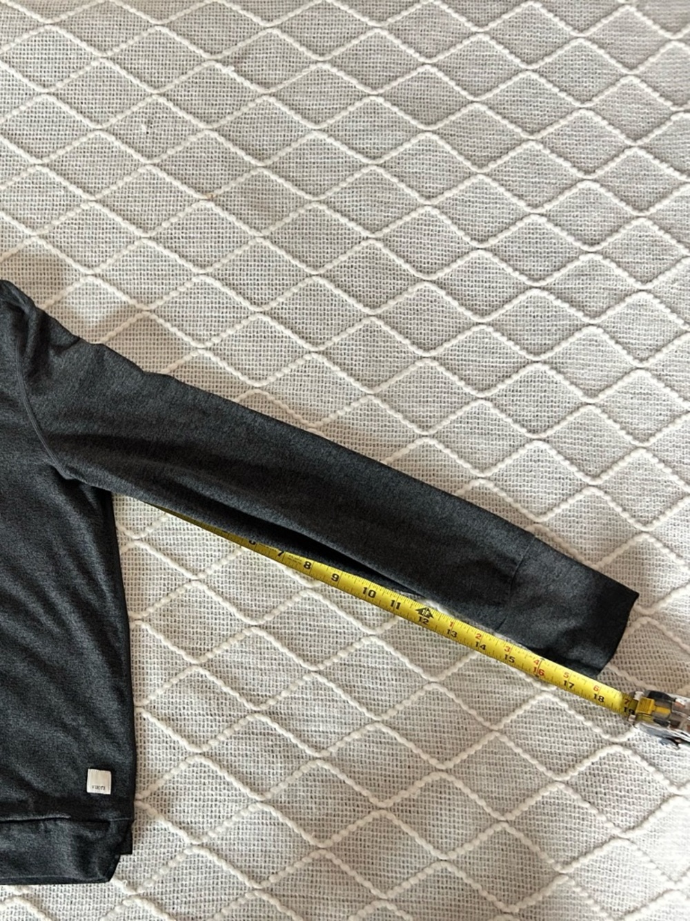 Vuori Women’s Soft Hoodie Charcoal Gray size medium - Picture 6 of 9
